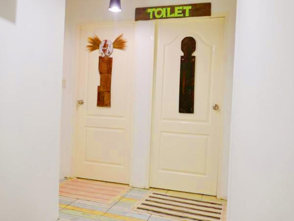 First 1 Boutique Hostel At Sukhumvit 1 Bangkok Exterior photo