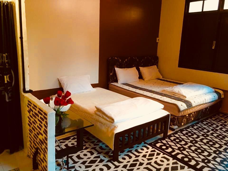 First 1 Boutique Hostel At Sukhumvit 1 Bangkok Exterior photo